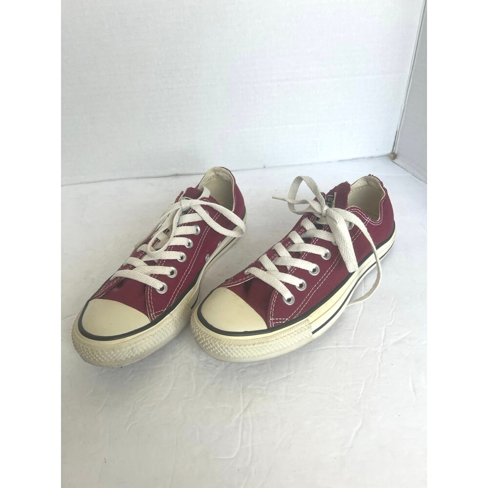 Converse Chuck Taylor All Star Low Top Red/Cream Athletic‎ Sneaker Shoes M6 W8